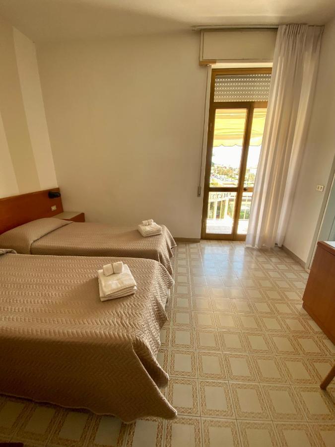 Hotel Brunella 3*