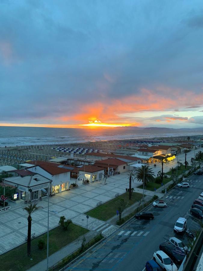 Brunella 3* Lido di Camaiore