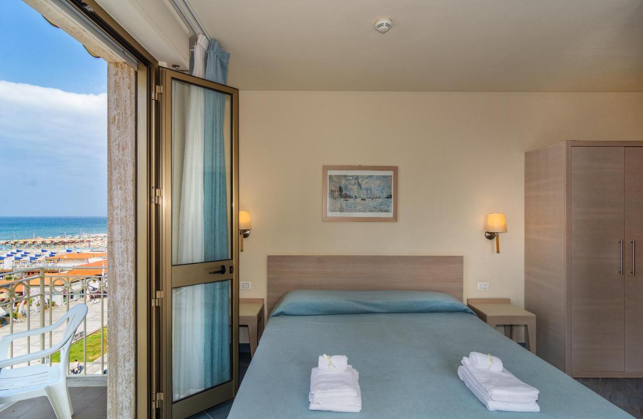 Brunella 3* Lido di Camaiore