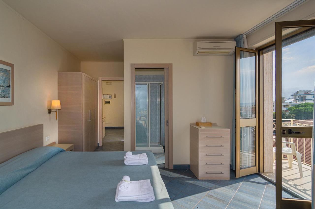 Brunella 3* Lido di Camaiore